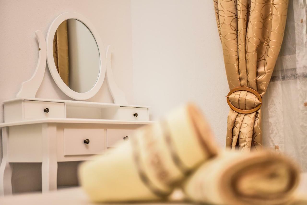 Apartment Lavande 2 Pridraga ภายนอก รูปภาพ
